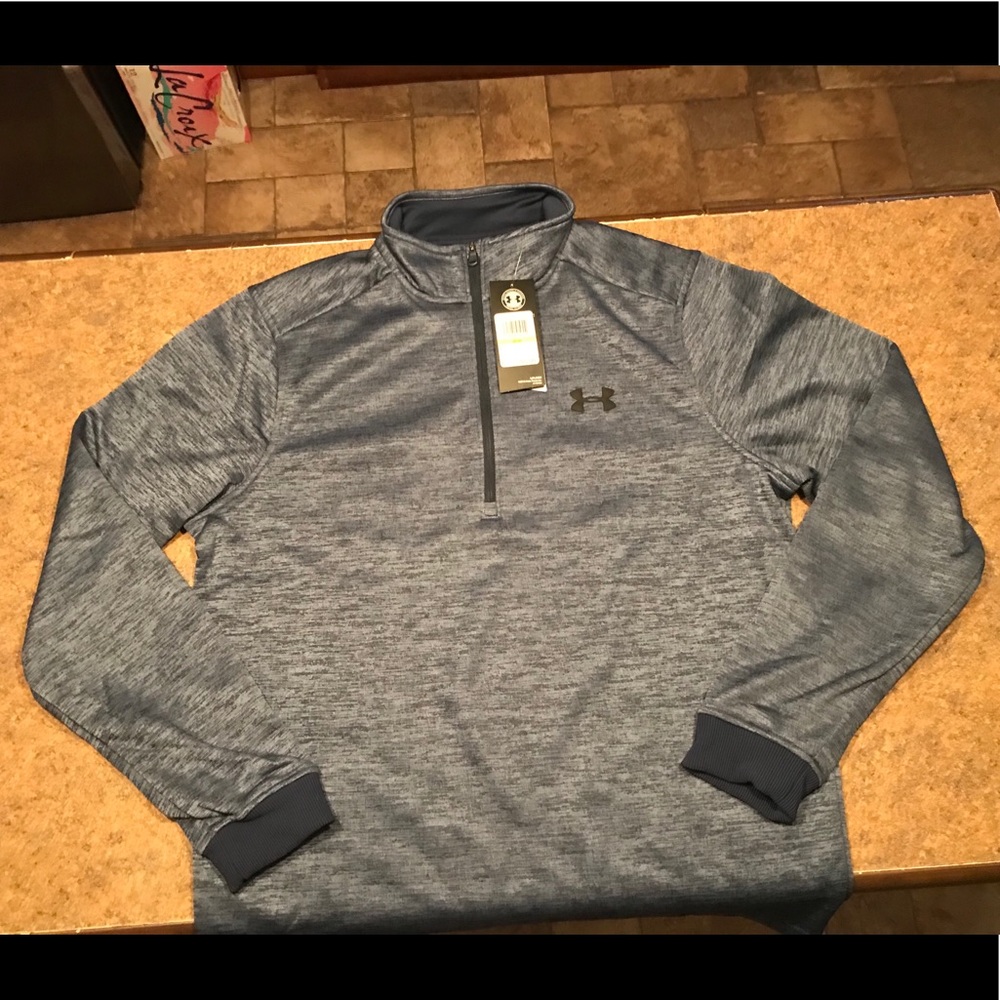 NWT Medium Under Armour pullover